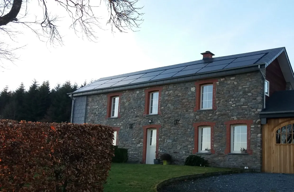 Façade photovoltaïque en intégration