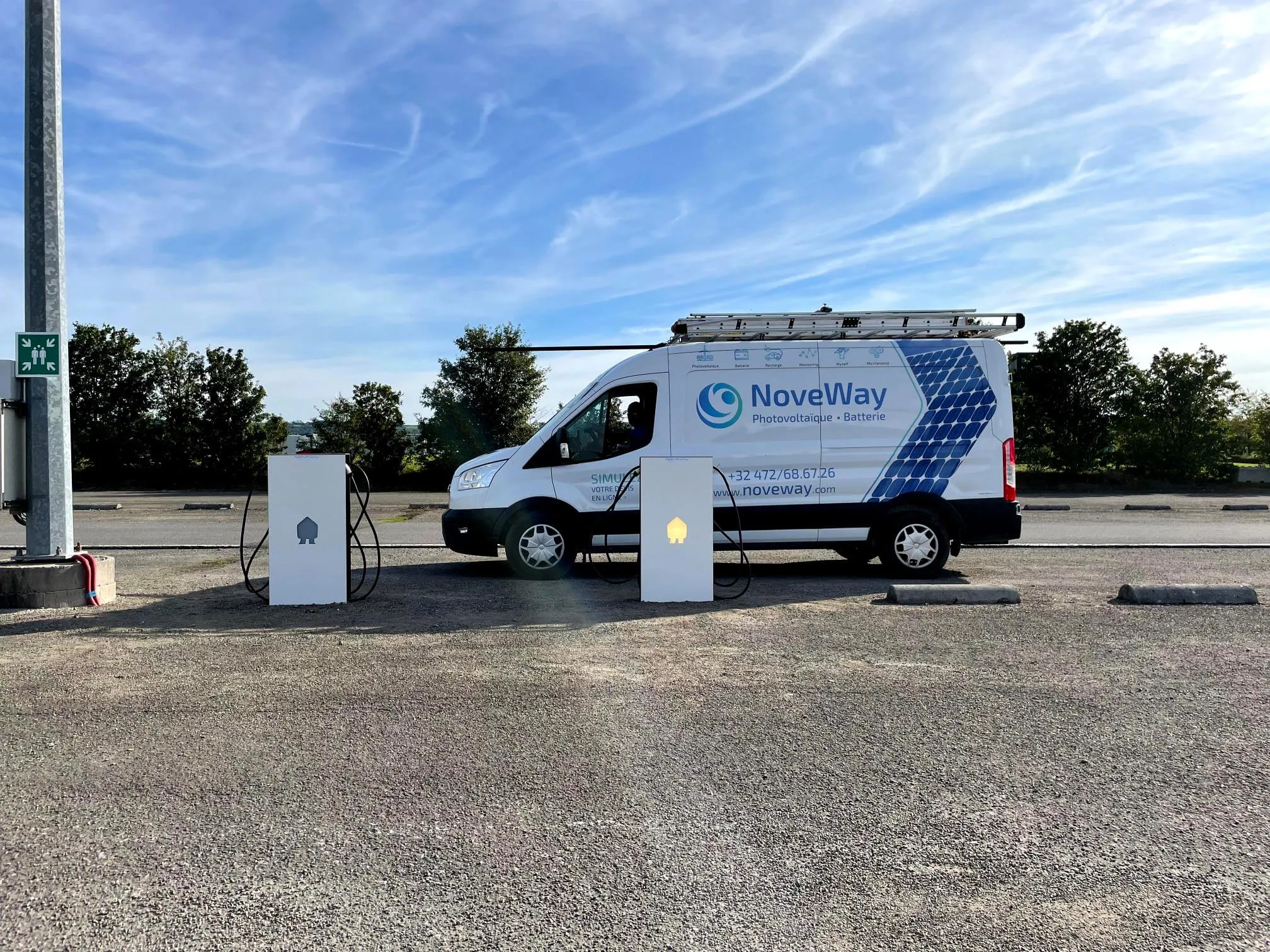 Réalisation borne de recharge parking